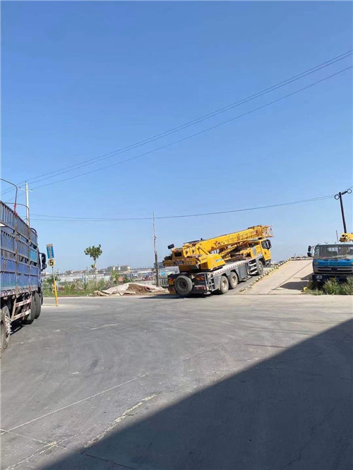 丽水市25吨吊车的租赁价格大概是多少？